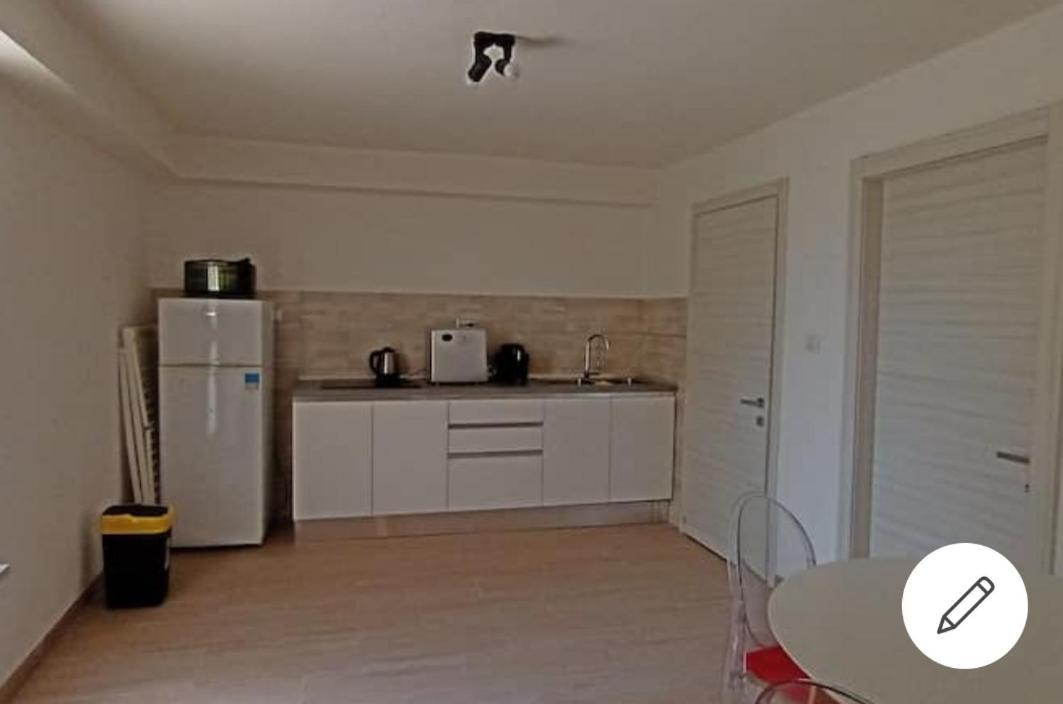 Apartamento Monolocale Fronte Mare Porto Torres Exterior foto